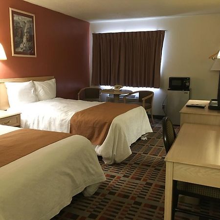Anderson Chesterfield Travel Inn Daleville Esterno foto